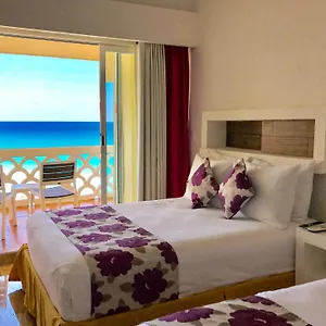 Seashore Apartment Cancun